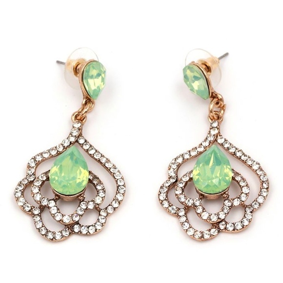 Last 1! Crystal Vintage Bridal statement Earrings - Picture 2 of 5